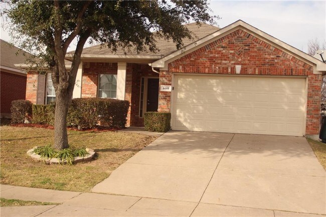 Building Photo - 800 Sequoia Dr