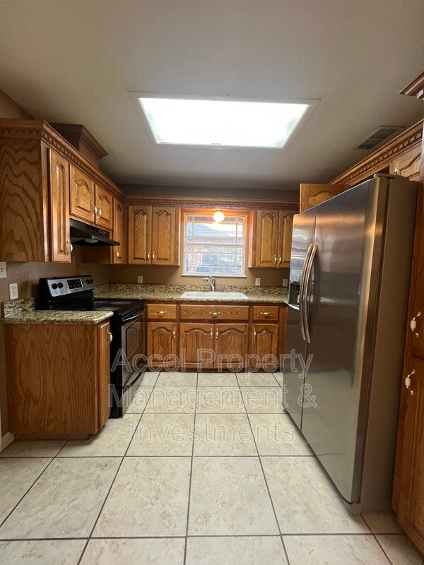 Building Photo - 3013 Constellation Dr