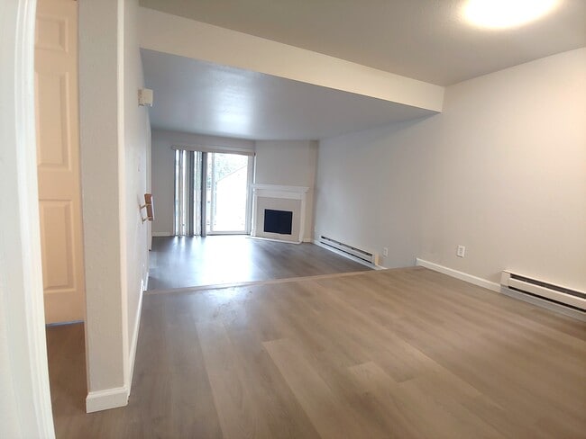 Foto del edificio - 9484 Redmond Woodinville Rd NE