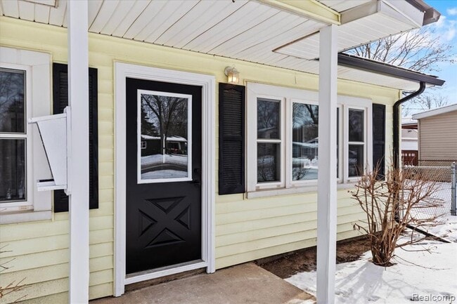 Building Photo - 3771 Gainesborough Dr