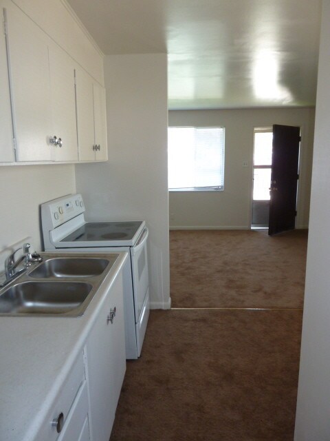 Foto del edificio - 1328 E 3900 S