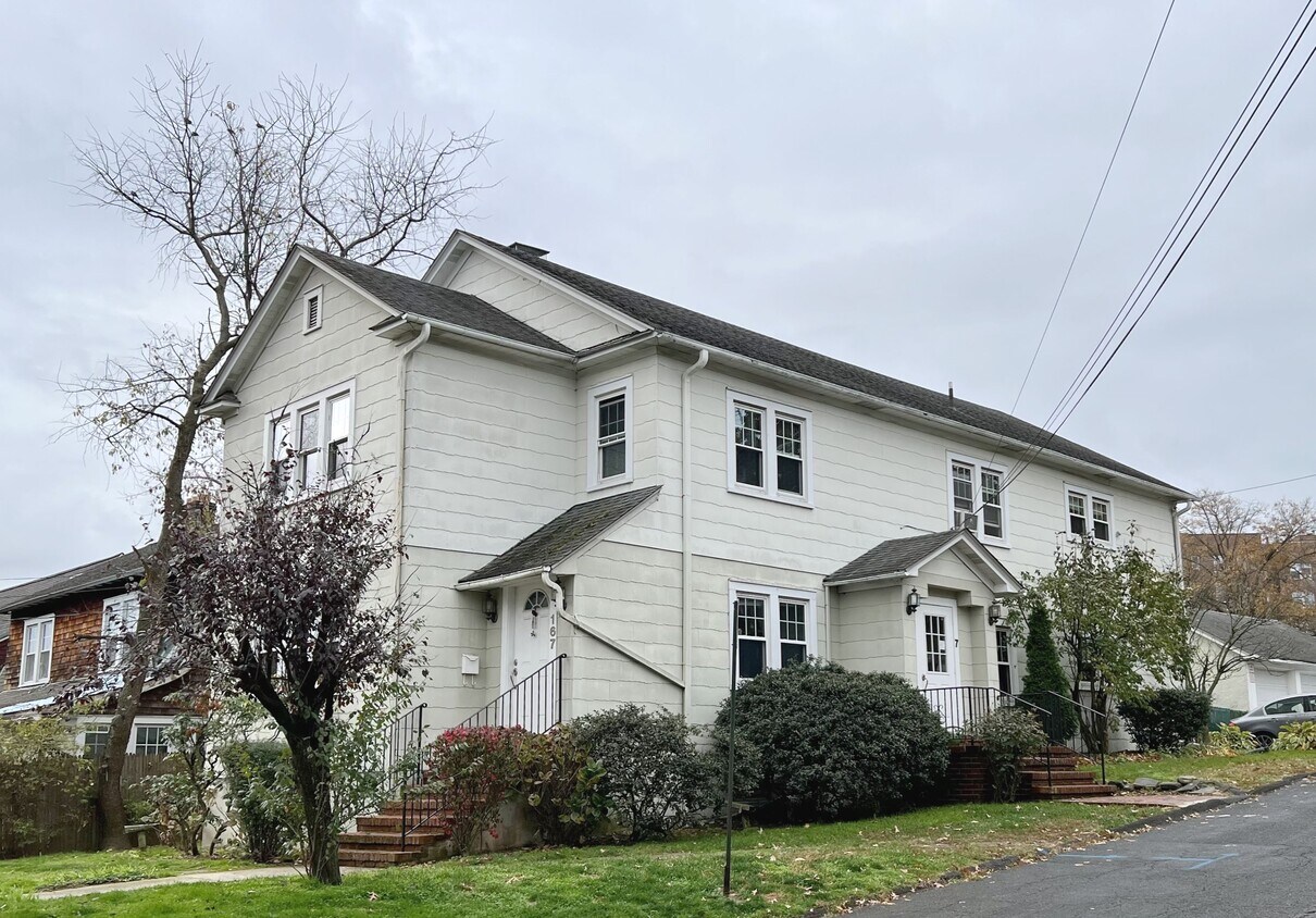 Primary Photo - 7 Edgewood St