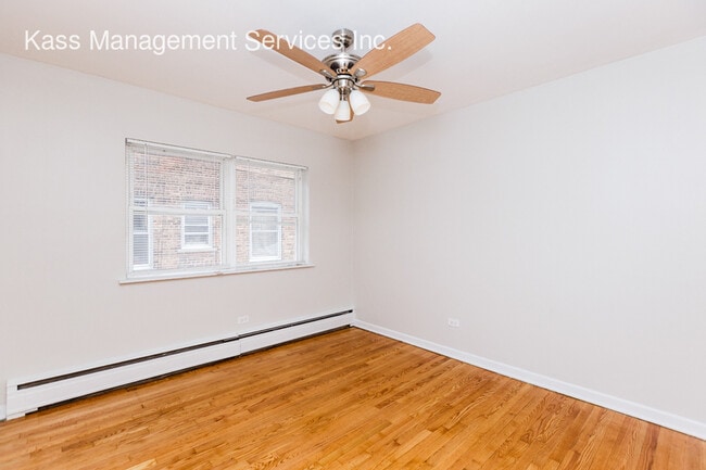 Foto del edificio - 4816 N Springfield Ave