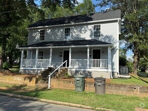 Building Photo - 2321 Dacian St