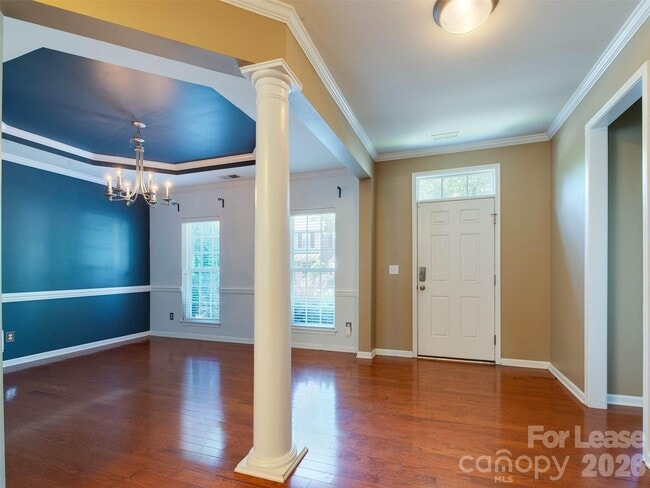 Building Photo - 8164 Bridgegate Dr
