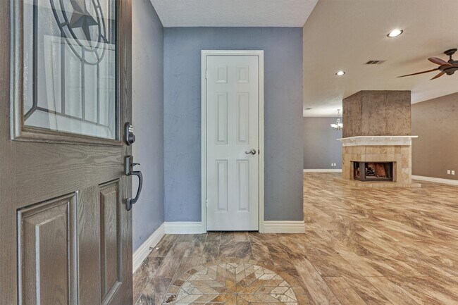 Foto del edificio - 30 Cottage Grove Pl