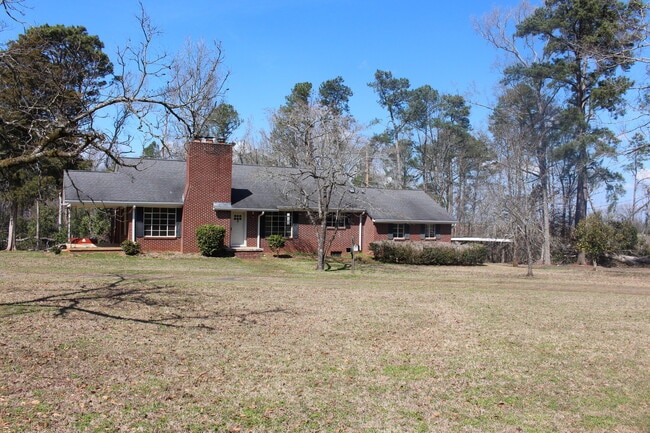 Building Photo - 121 Bomar St