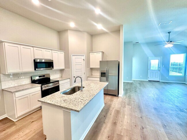Foto del edificio - 383 Cross Barn Blvd