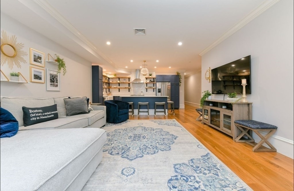 Foto principal - 388 W 4th St