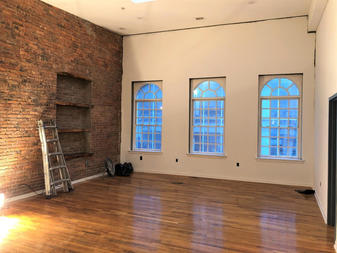 Foto principal - 35 Edison Pl