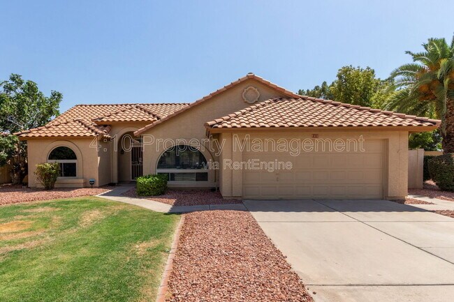 Foto del edificio - 2381 W Redwood Dr