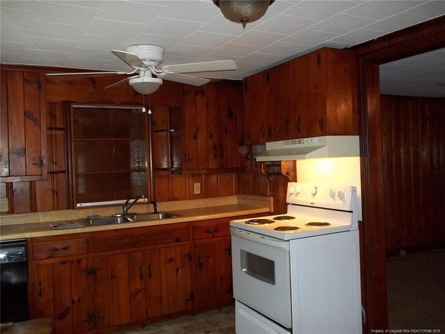 Building Photo - 2028 Crystal Springs Rd