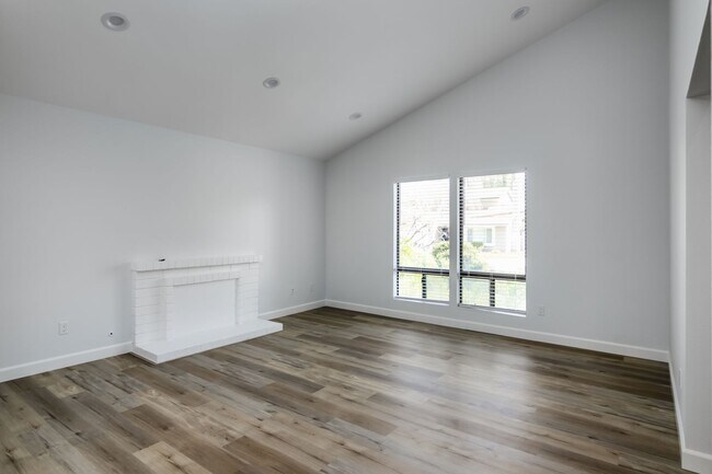 Foto del edificio - Move-in Ready - Available March 1