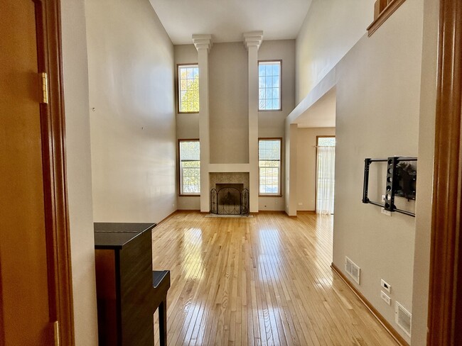 Building Photo - 153 Fulbright Ln