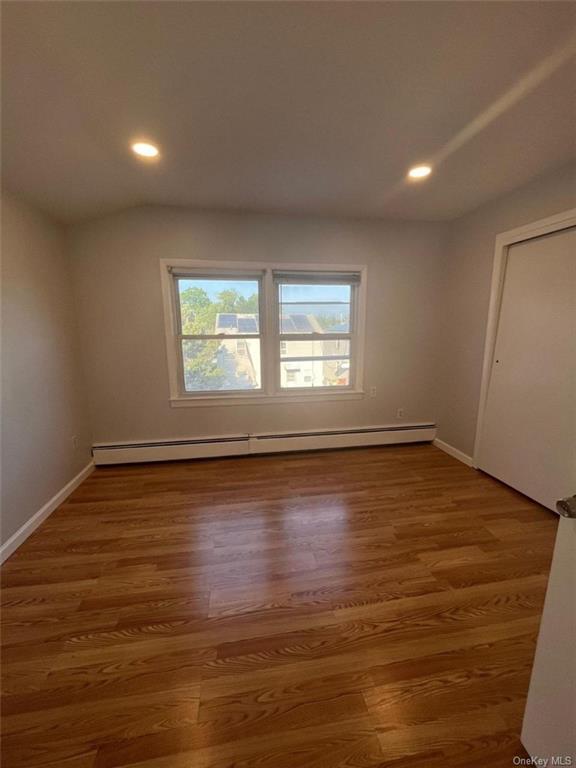 Building Photo - 186 Briggs Ave