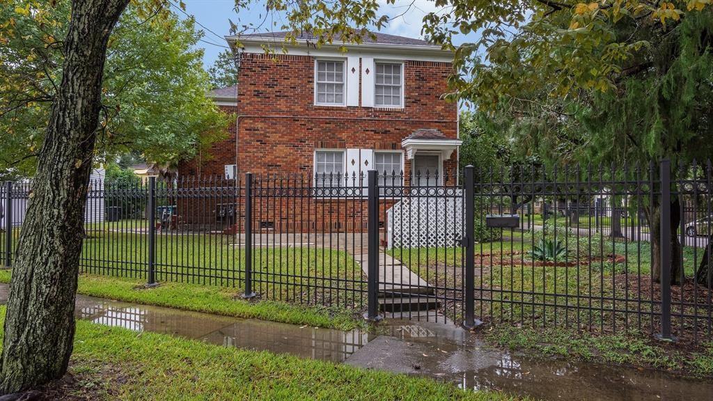 Primary Photo - 1719 Fourcade St
