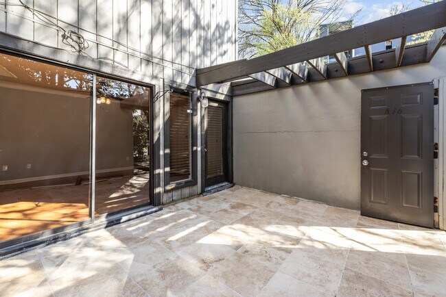 Foto del edificio - 3350 Altamont S