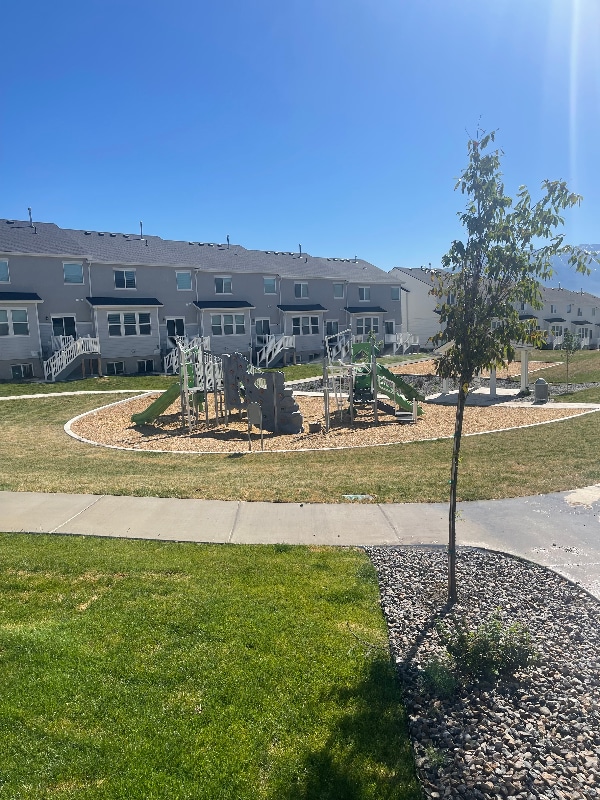 Building Photo - 4138 Hillscape Cir