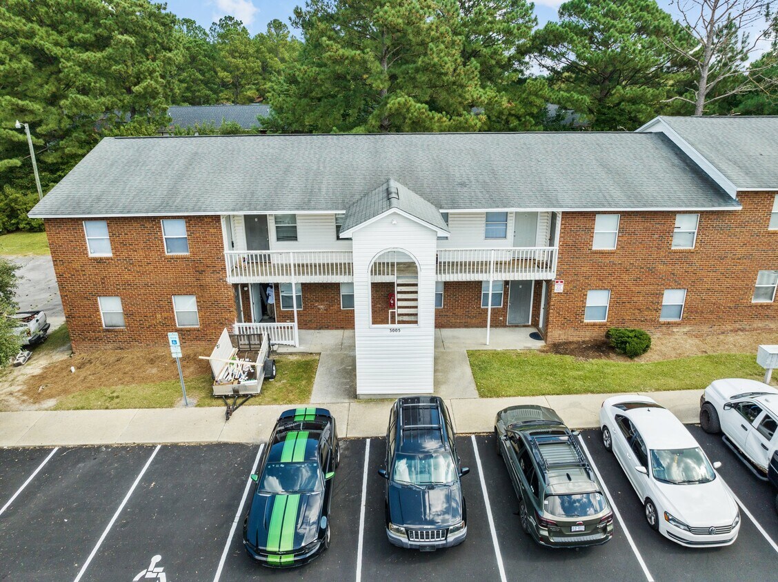 3005 Caldwell Ct Unit 4, Greenville, NC 27834 Room for Rent in
