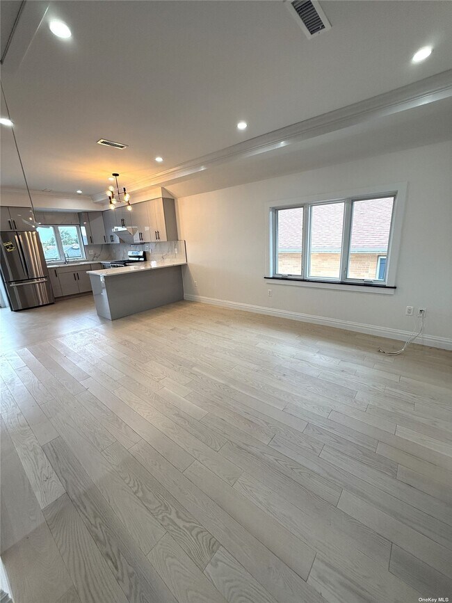 Foto del edificio - 64-42 229th St