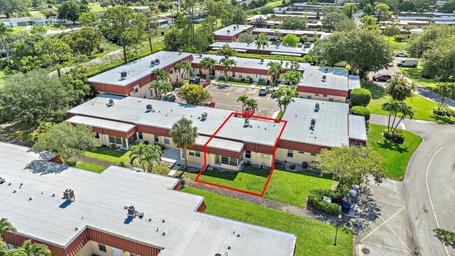 Building Photo - 631 Marlboro Oval