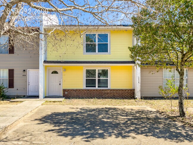 Building Photo - 2BA/2BA Townhome in Pensacola