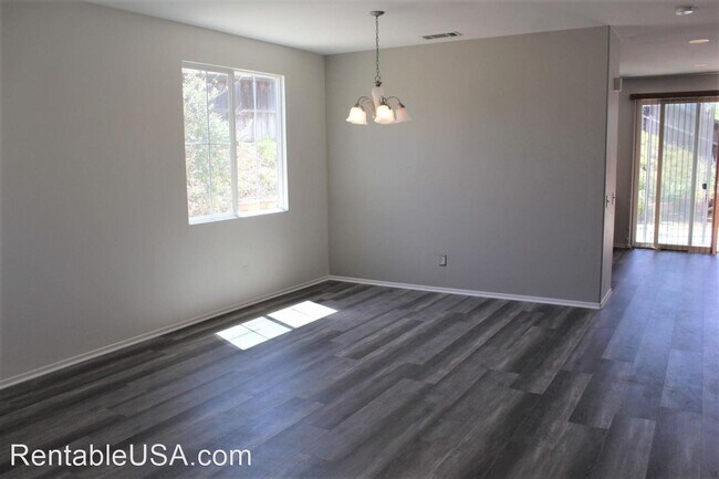 Foto del edificio - 3 br, 3 bath House - 28883 Sunburst Dr