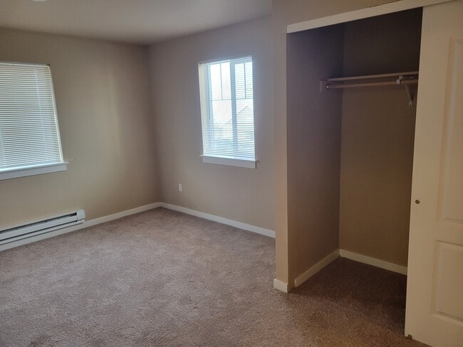 Building Photo - Summit Ridge Apartments