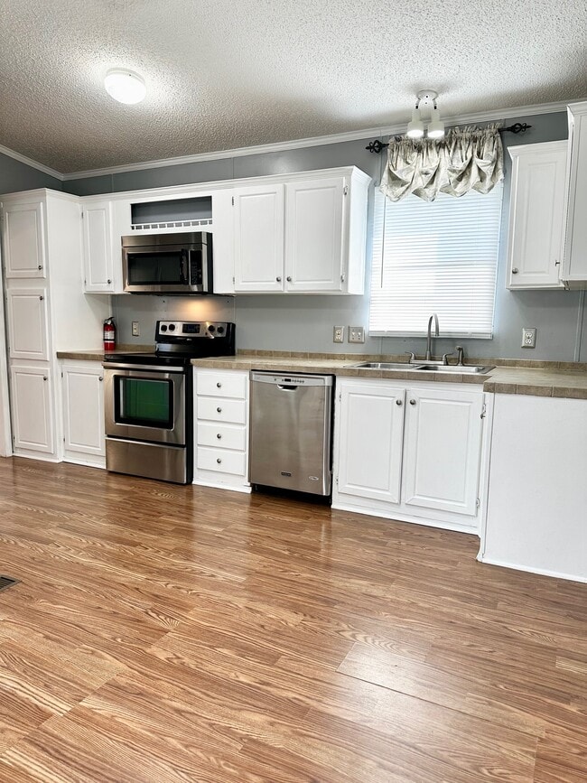 Building Photo - 123 Arista Dr