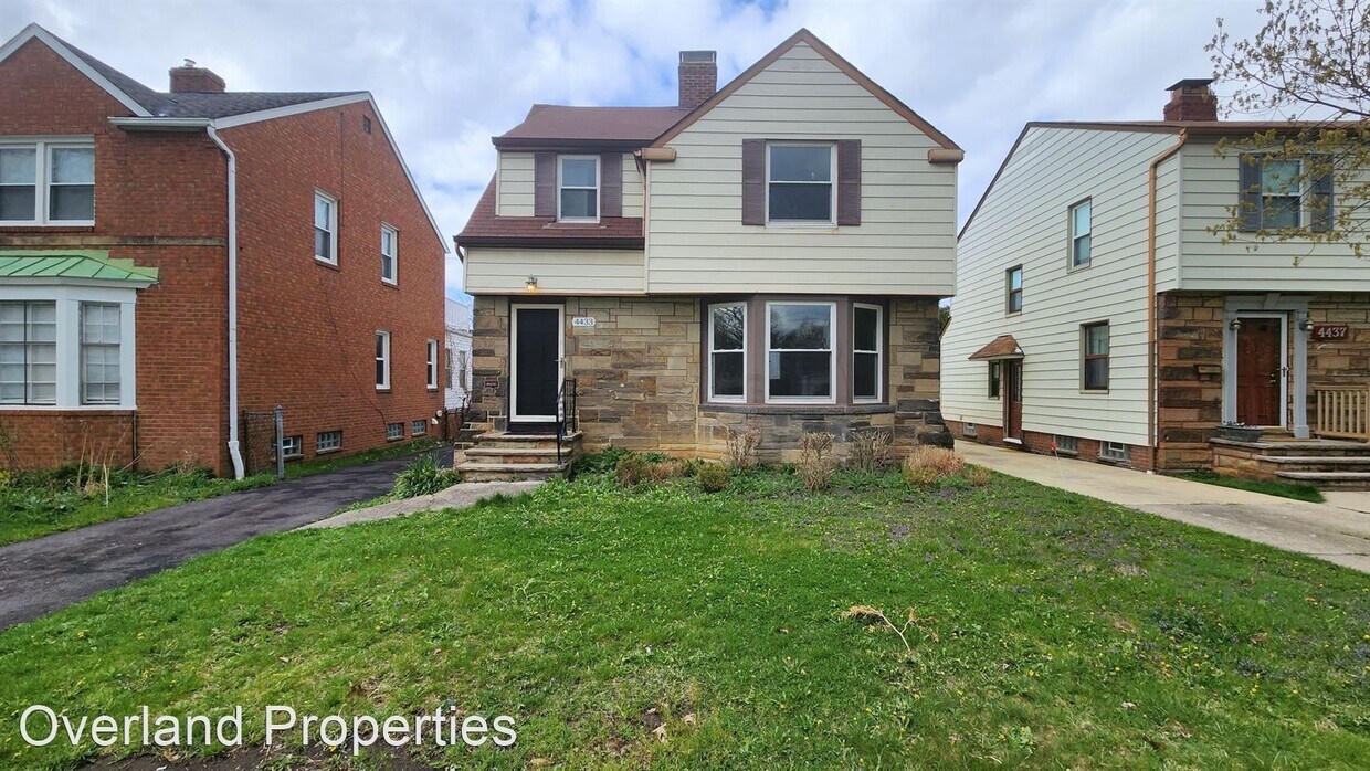 Primary Photo - 3 br, 1.5 bath House - 4433 Silsby Rd