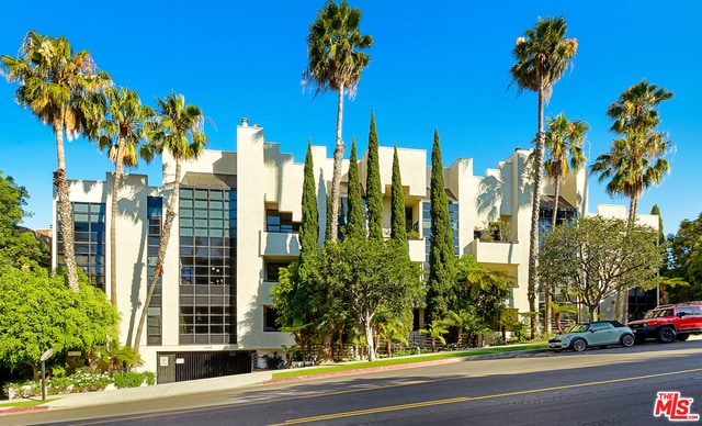 Foto del edificio - 11636 Montana Ave