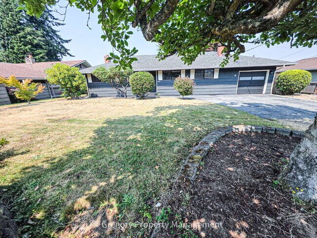 Foto del edificio - 1715 Holbrook Ave