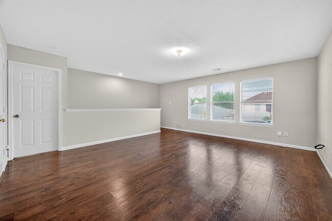 Foto del edificio - 21515 White Falls Ln