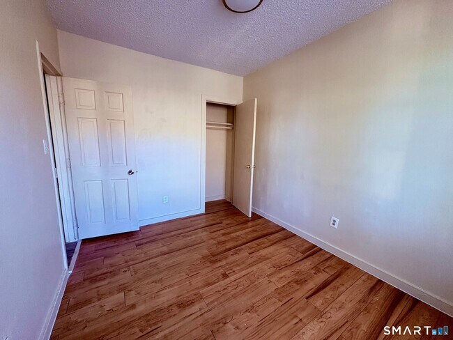 Foto del edificio - 2 Read St