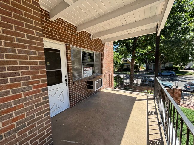 Building Photo - Prime Fort Collins Location – 2 Bedroom Apartment Available Now