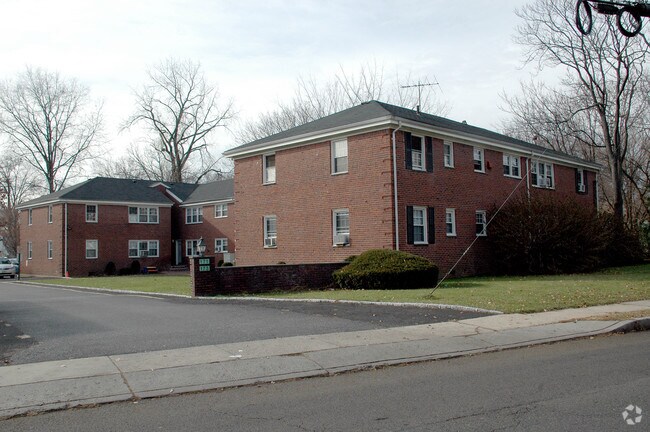 Foto del edificio - Green Acre Gardens