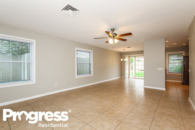 Foto del edificio - 3127 W Potter Dr