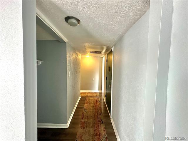 Building Photo - 2525 S Dayton Way