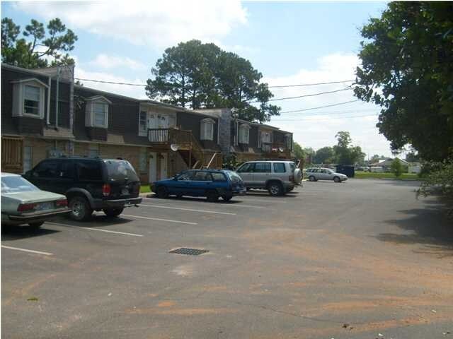 Building Photo - 405 W Laurel Ave