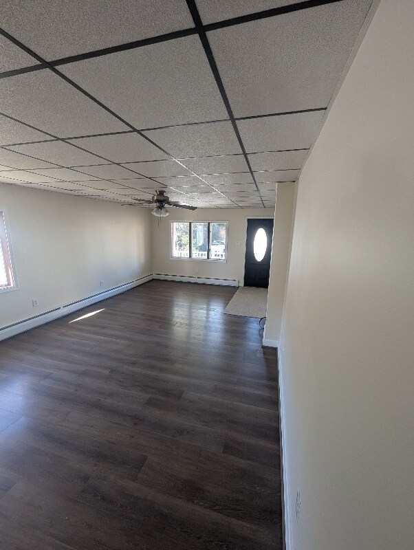 Building Photo - 228 N School St