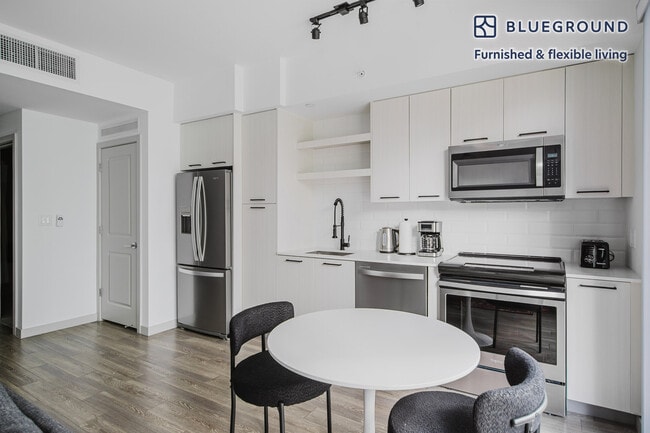 Foto del edificio - 221 SW 12th St