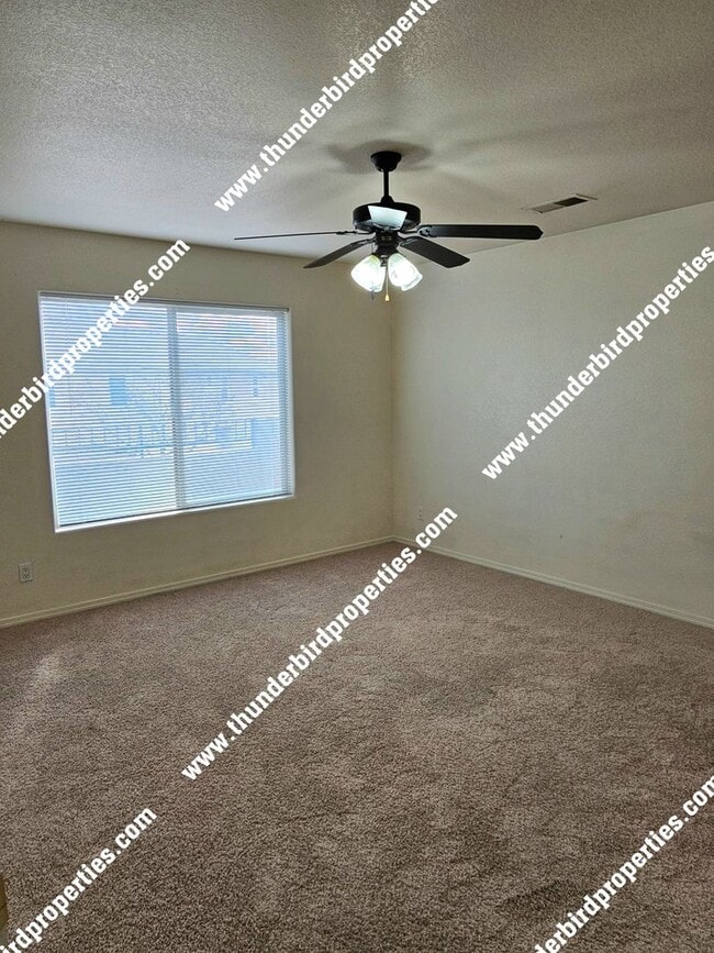 Building Photo - Gated Community available NOW!