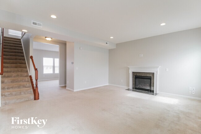 Building Photo - 1411 Apple Farm Dr