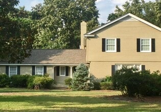 Building Photo - 9100 Kings Rd