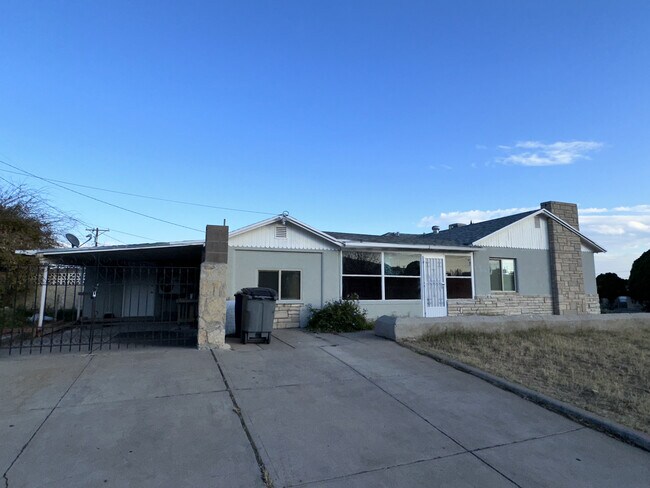 Building Photo - 3801 Porter Ave