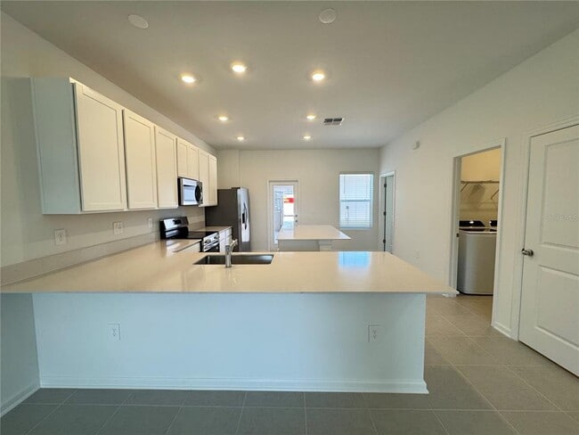 Building Photo - 2848 Haze Rd