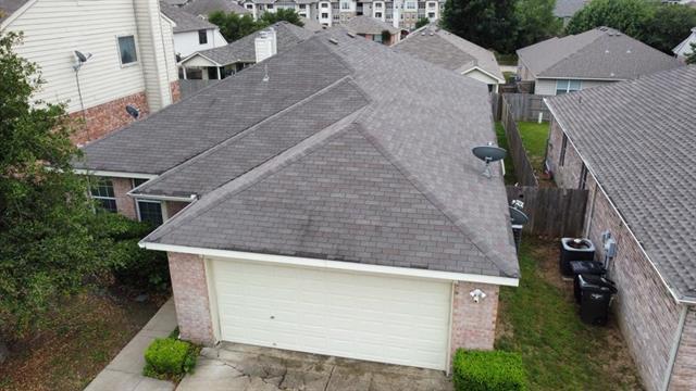 Foto del edificio - 5120 Meridian Ln