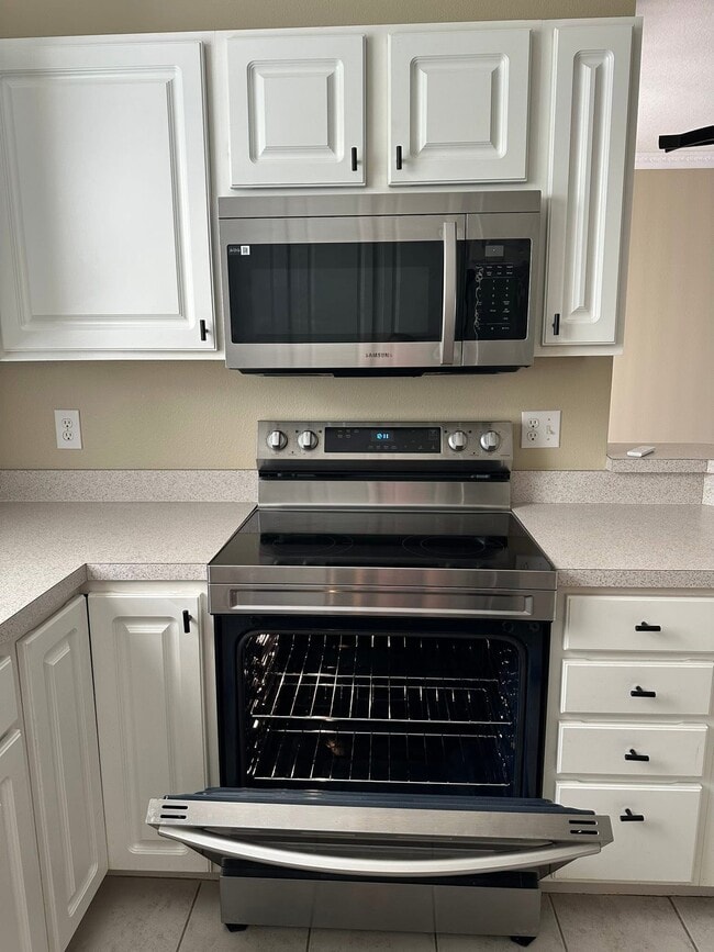 Building Photo - 12346 Country White Cir