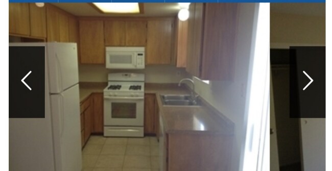 Building Photo - 6618 La Buena Tierra Ave