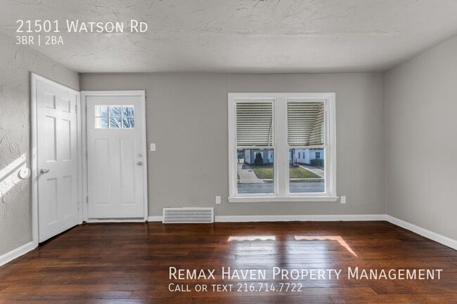 Building Photo - 21501 Watson Rd, Maple Hts - Amazing 3 bed...